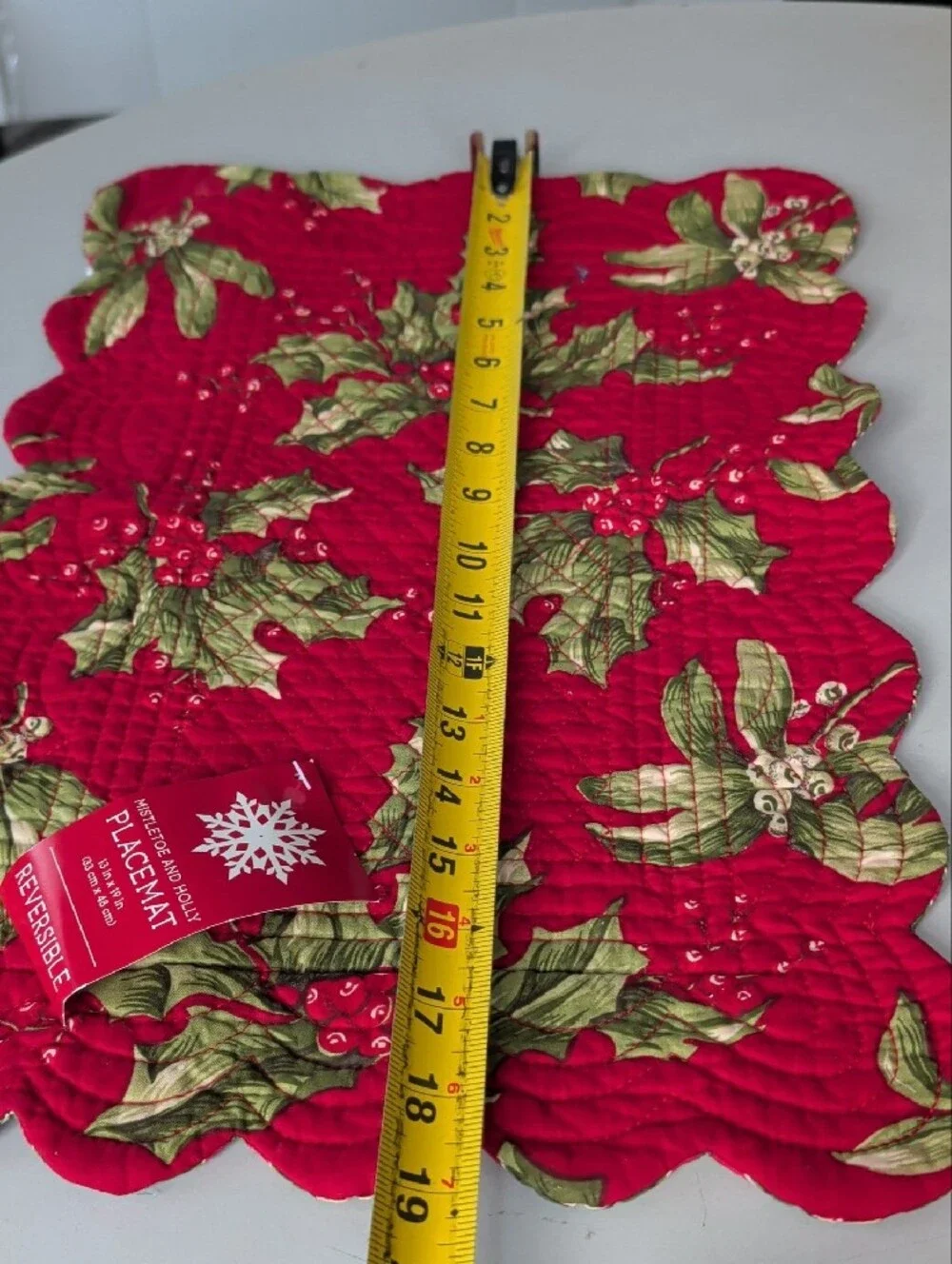 Mistletoe & Holly Vibrant Red  & Green  Quilted Placemat Christmas Holiday